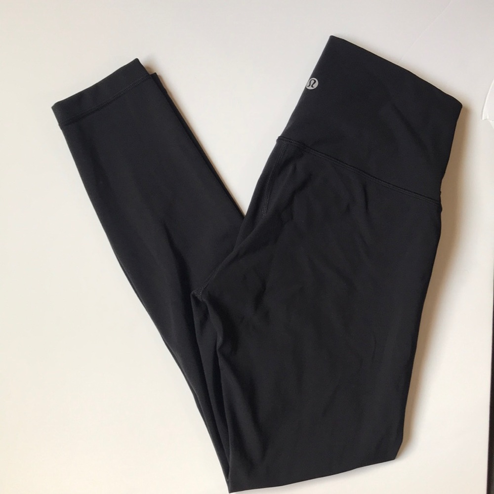 Lululemon black Wunder Under High Rise 28”
